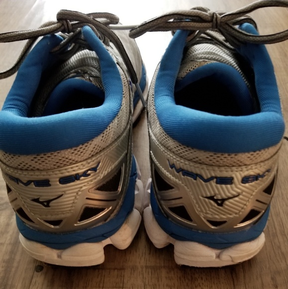 Mizuno Wave Sky Running Shoe Blue And Gray - Picture 3 of 8
